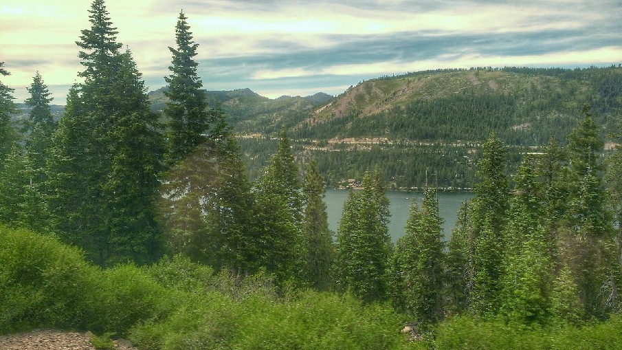 celia-amtrak-california-zephyr-lake-tahoe