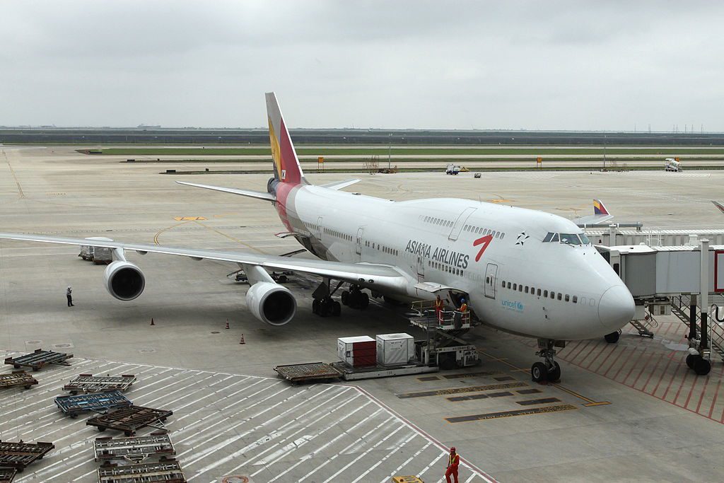 An Asiana 747-400, image courtesy of Edward Leong.