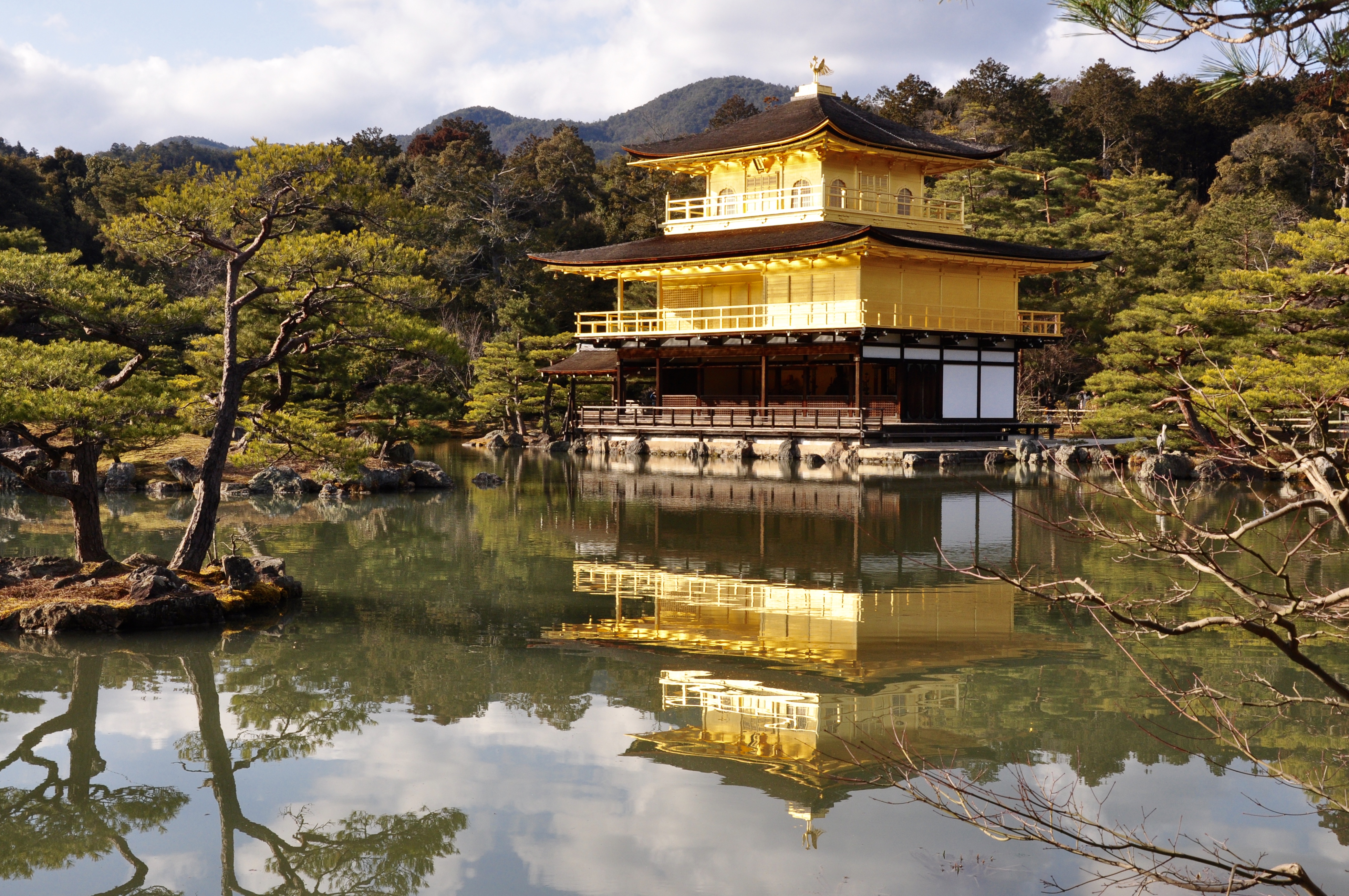 The Golden Pavilion is even more stunning in the sun!