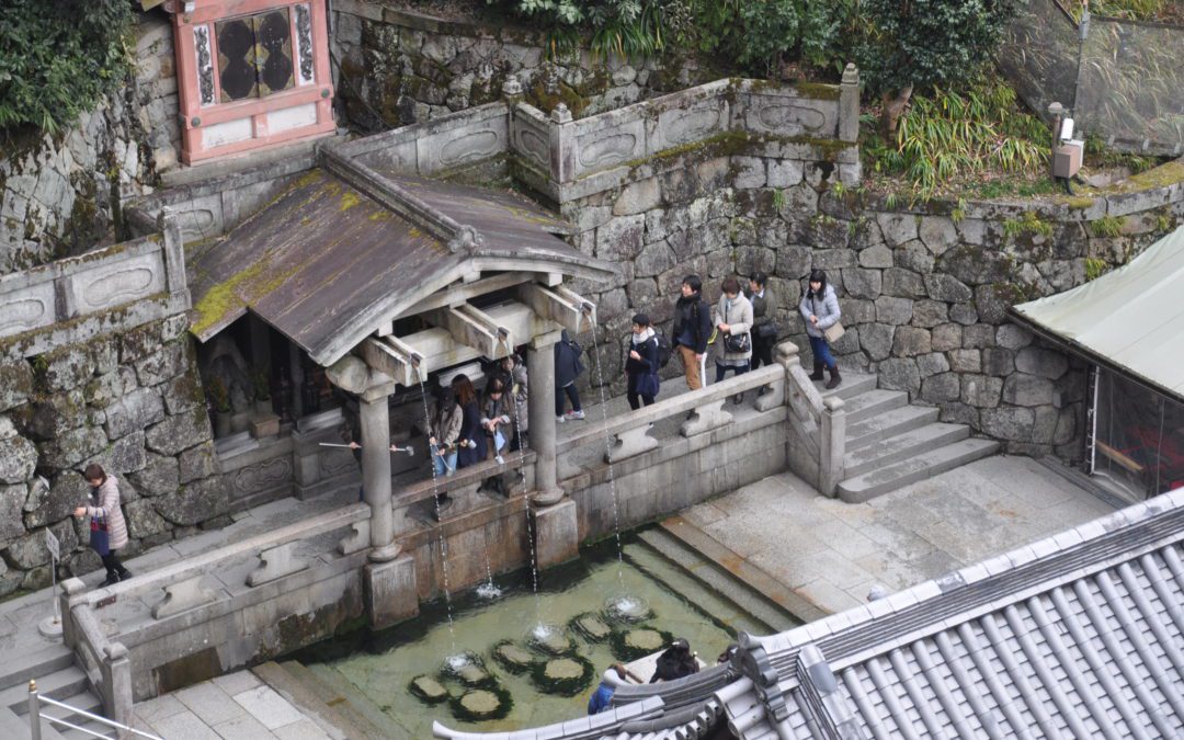 Experience old Kyoto in charming Higashiyama district