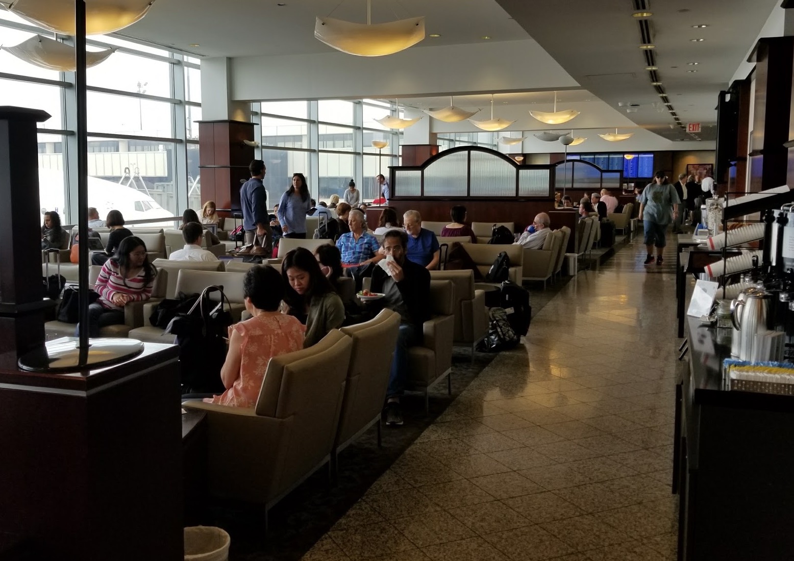 Lounge Review United Club Newark Terminal C (Gate C120) Points with