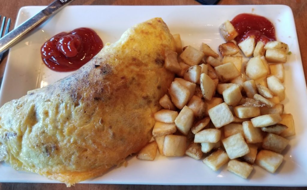 priority-pass-denver-breakfast-food-review-omelet