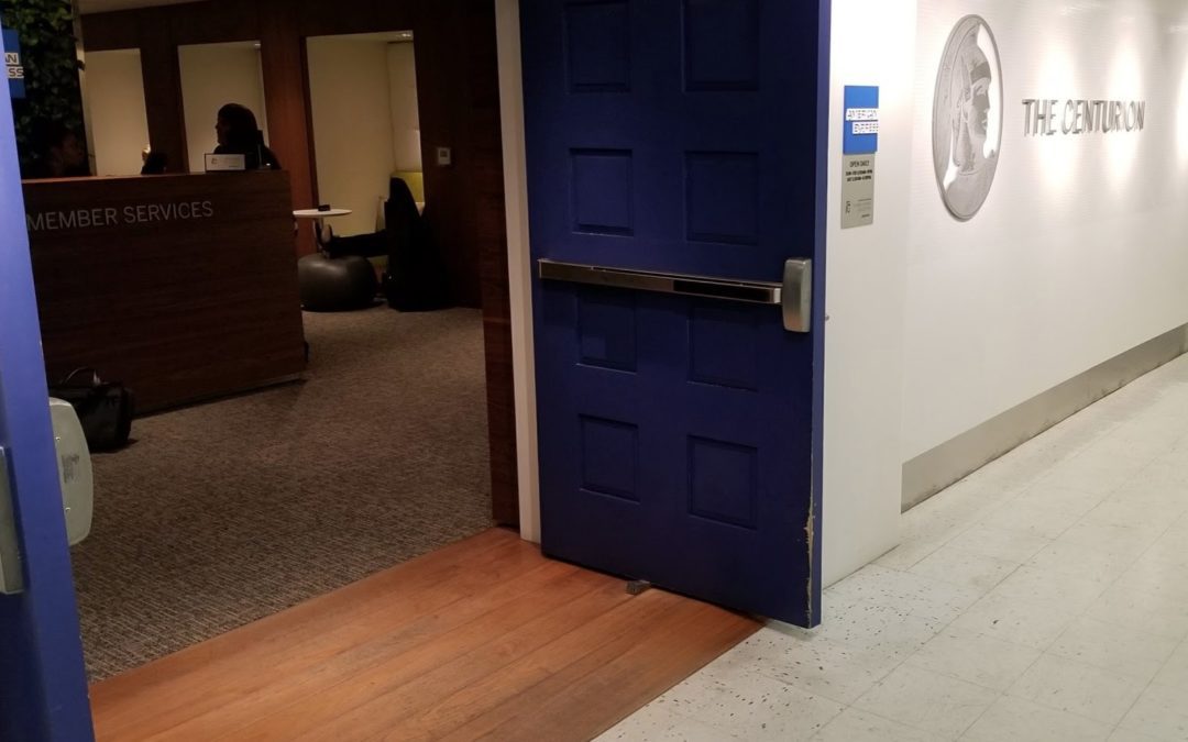 LaGuardia Airport Centurion Lounge LGA review