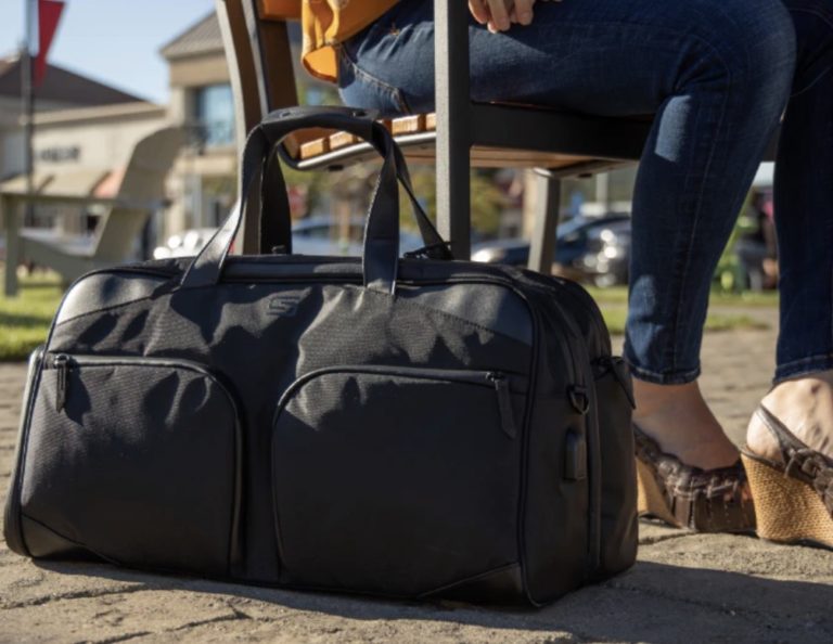 Kickstarter Sterkmann travel bag (ends in 30 hours) Points with a Crew