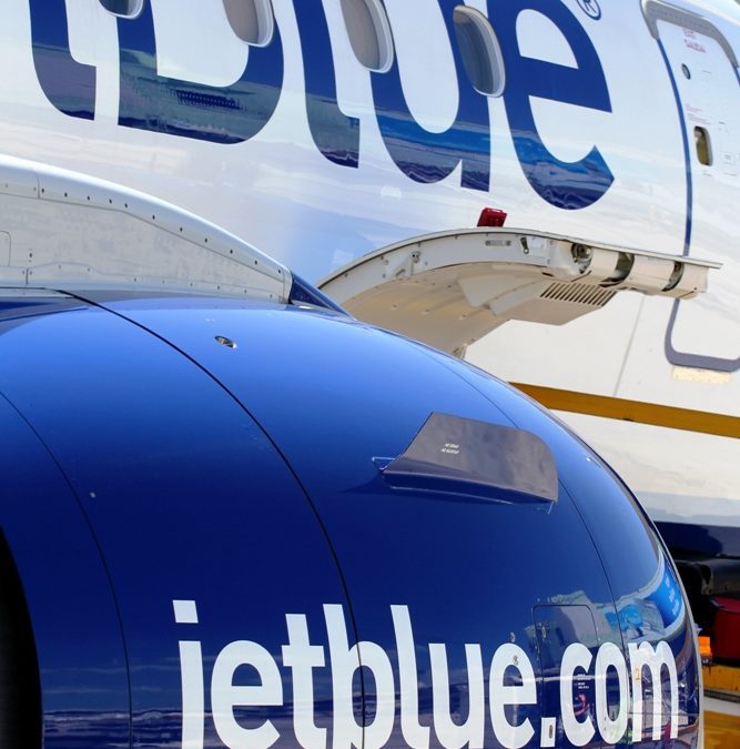 Book Your Next JetBlue Flight with Cash + Points