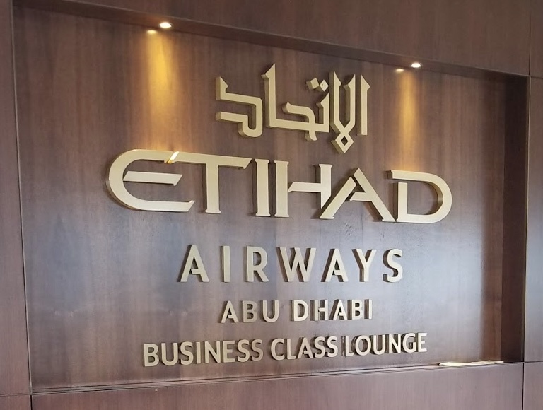Etihad Lounge Abu Dhabi Terminal 3 Airport Lounge Review