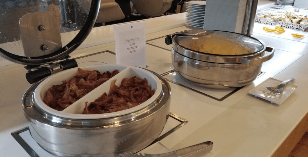 Air France Paris CDG Terminal E Gate M Lounge Review Points with a Crew