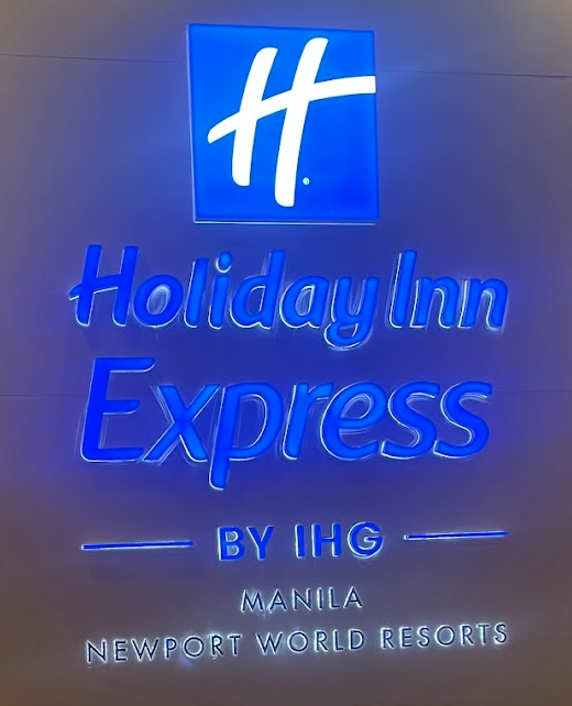 Holiday Inn Express Manila Newport World Resorts Hotel Review